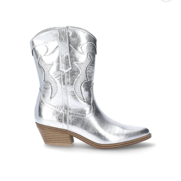 No Boundaries Shoes - No Boundaries Metallic Silver Heeled Boots